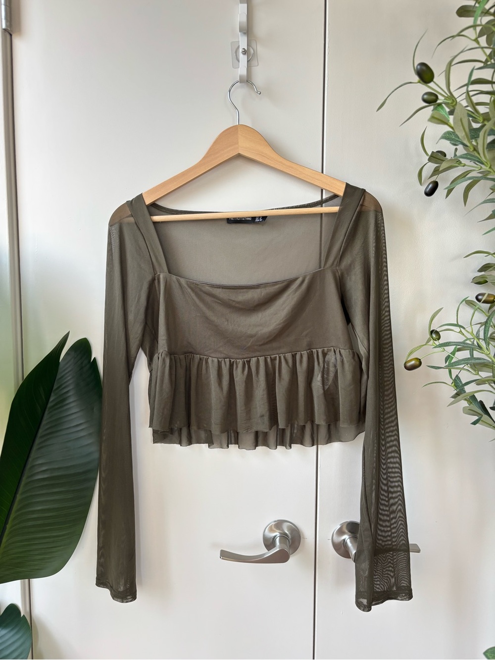 Olive Green Mesh Ruffle Crop Top - Brand: unk